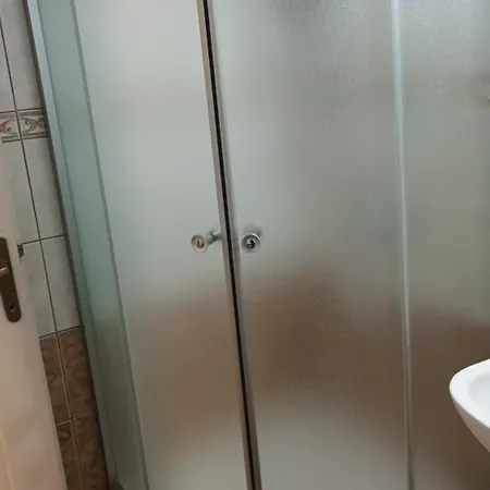 Guest house Vrlic 3*