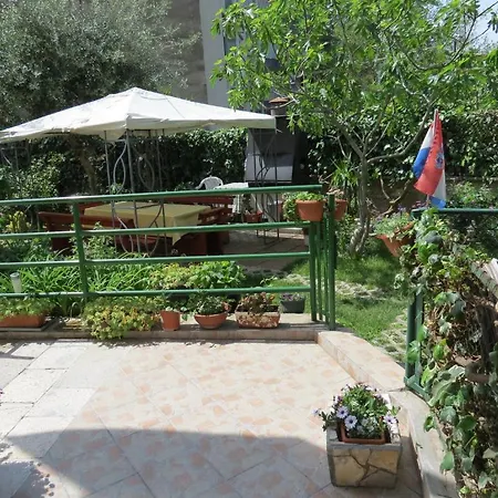 Gostinjska kuća Vrlic