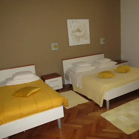 Vrlic Gostinjska kuća